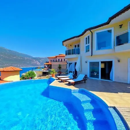 With Sea View And Pool Hans וילה *