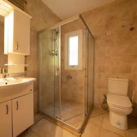 With Sea View And Pool Hans וילה