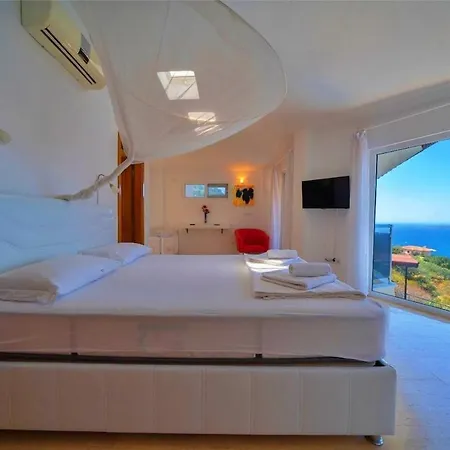 With Sea View And Pool Hans וילה קס