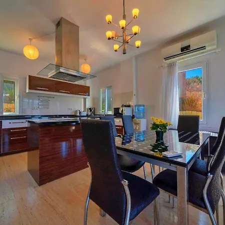 With Sea View And Pool Hans * Kaş